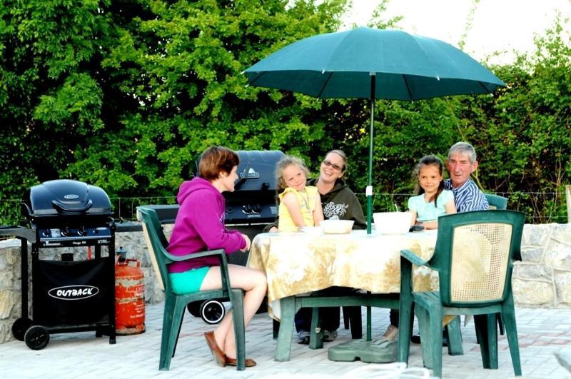 Bunratty Arms B&B Esterno foto